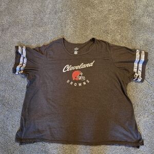 Womens 4XL scoop neck Cleveland Browns Tee shirt.